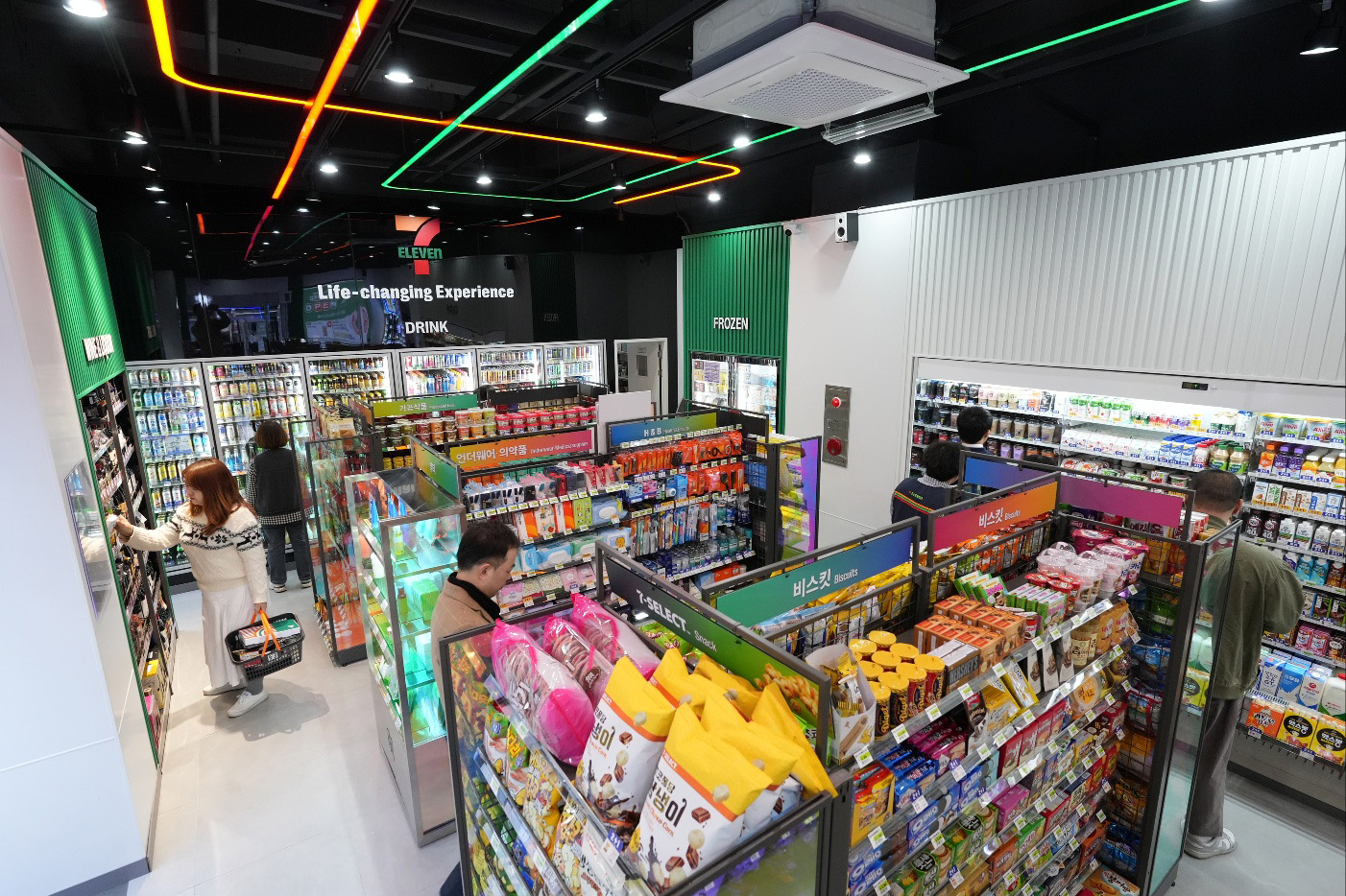 세븐일레븐, ‘뉴웨이브’ 가맹 1호점 선보여