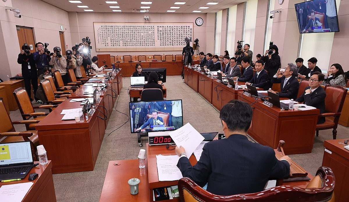 탄핵심판 선고기일 신속 지정 촉구 결의안 법사위 통과(사진=연합뉴스)