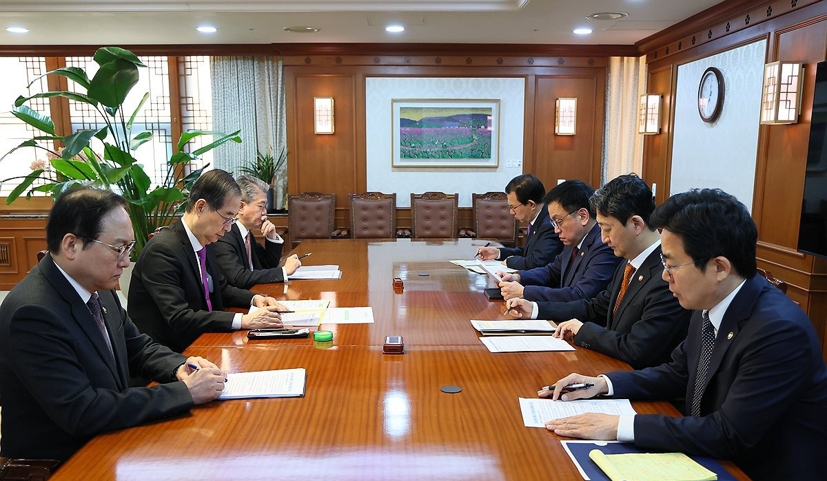 상호관세 대응 긴급 경제안보전략TF회의 주재하는 한덕수 권한대행(사진=연합뉴스)