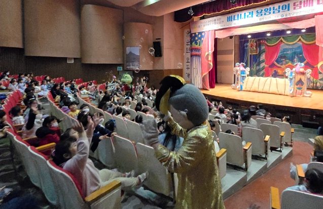 순창군, 어린이 인형극 공연 성황리에 개최