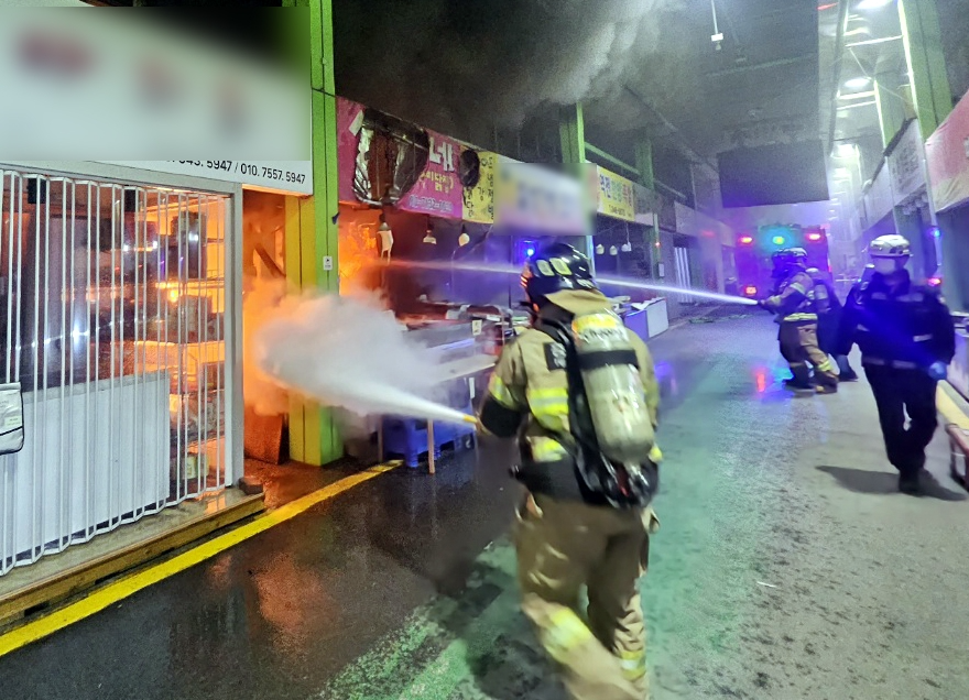 제천 전통시장 화재(사진=연합뉴스)