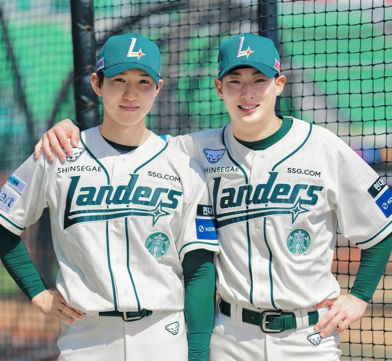 SSG랜더스 대 LG트윈스 3연전 ‘스타벅스 데이’로 진행