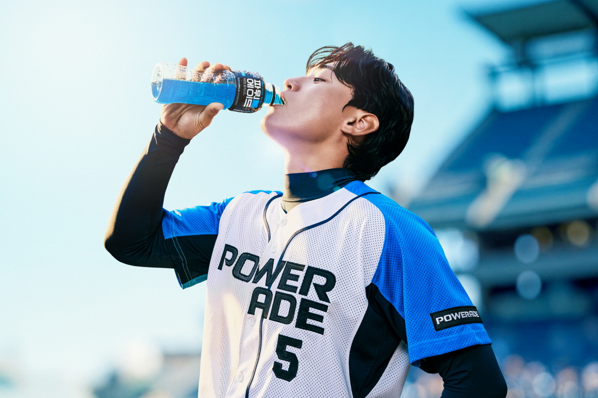 코카-콜라사, 파워에이드 모델로 프로야구선수 김도영 선정