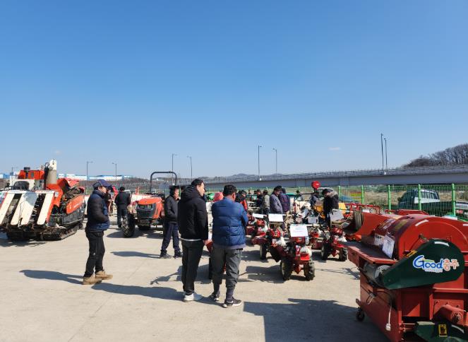 불용임대농기계 수의매각(지난 2월입찰사진)