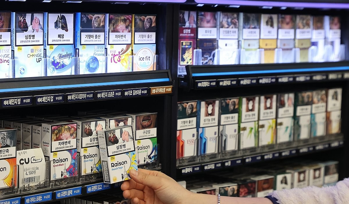 서울 시내 편의점의 담배 판매대 모습(사진=연합뉴스)