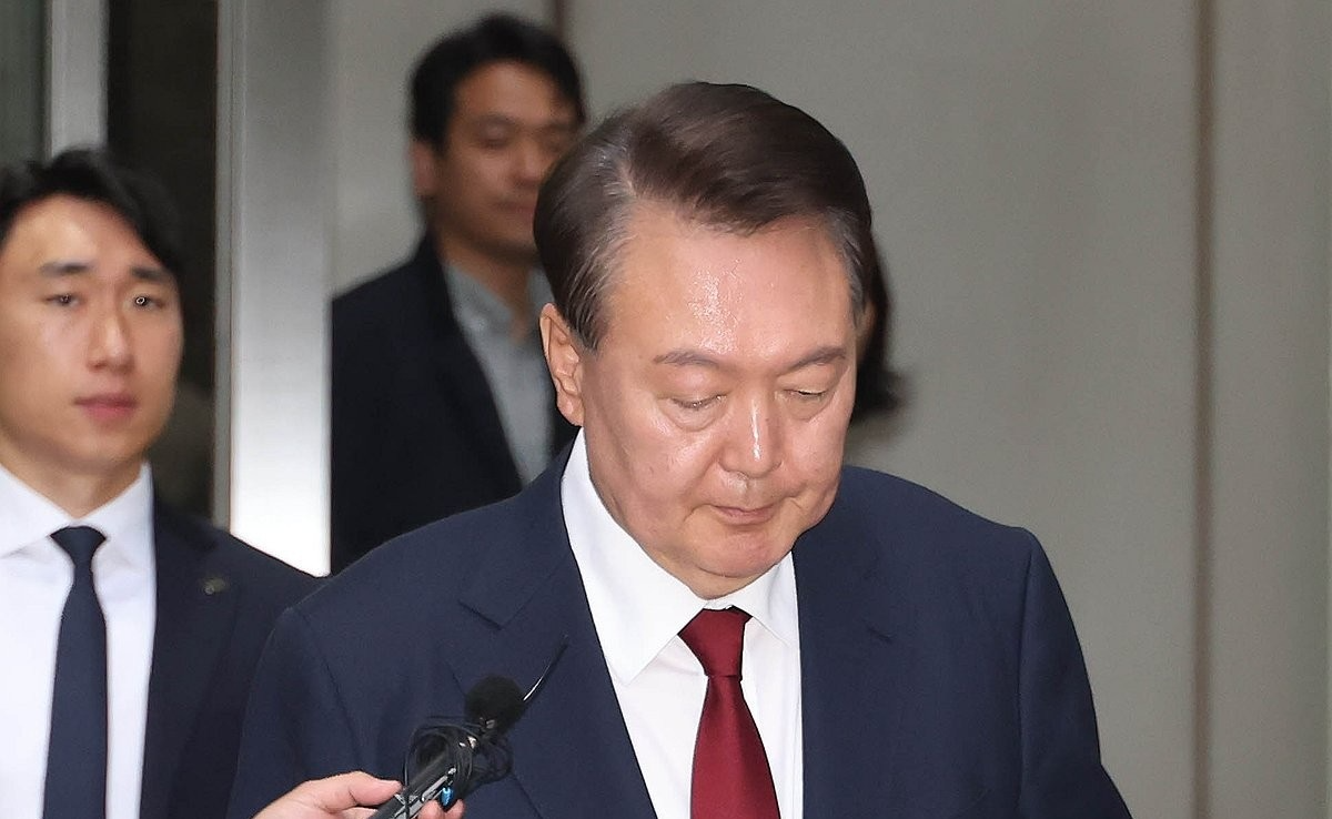 법원 나서는 윤석열 전 대통령(사진=연합뉴스)