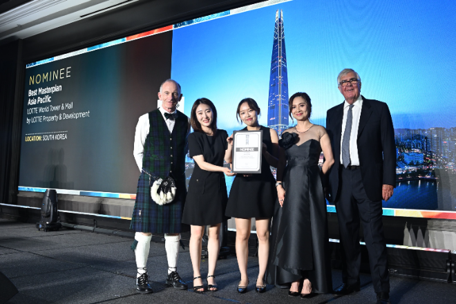 롯데월드타워·몰, 2025 인터내셔널 프로퍼티 어워즈 2개 분야에서 최고상 수상