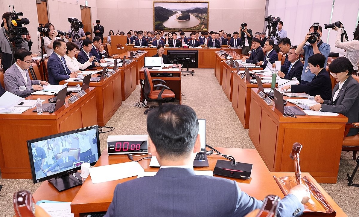 산불피해지원대책특별위원회 전체회의(사진=연합뉴스)