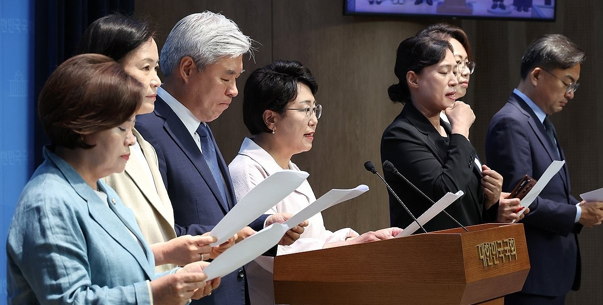 심우정 검찰총장 사퇴 촉구하는 조국혁신당(사진=연합뉴스)