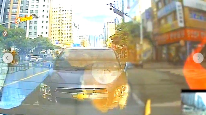 피해차량 블랙박스 영상 캡처(가해차량 모습).(제공=부산경찰청)
