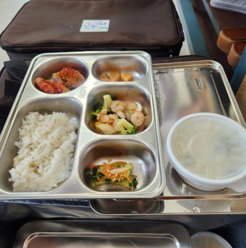 "방학에도 든든하게"…익산시, 초등돌봄 도시락 공급