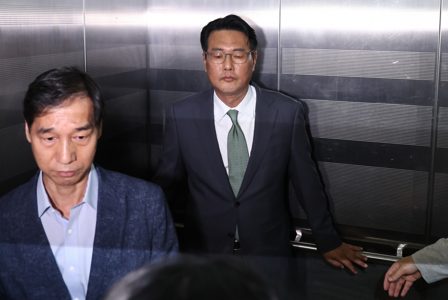 김태효 전 국가안보실 1차장이 11일 피의자 신분으로 조사를 받기 위해 서울 서초구 순직해병 특검팀 사무실로 향하고 있다. 사진=연합뉴스