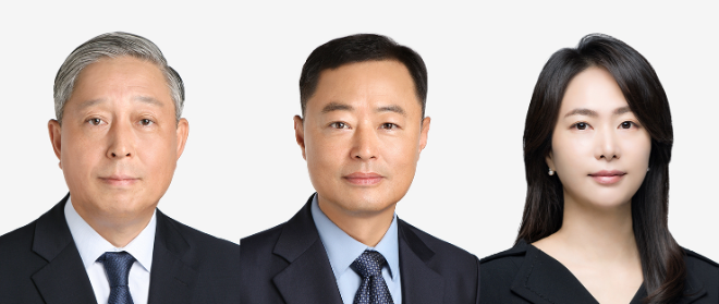 (왼쪽부터) 이규문 전 부산지방경찰청장, 송병철 전 국회 외교통일위원회 수석전문위원, 송경옥 전 금융감독원 준법감사실장. 사진=법무법인 화우