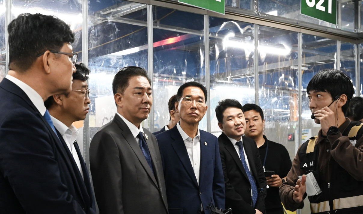 민주당 김병기 당대표 직무대행, 쿠팡로지스틱스서비스 서브허브 방문