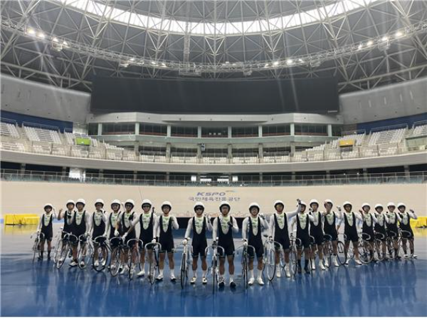 30기 경륜 후보생들은 지난 13~16일 광명스피돔에서 현장 적응훈련으로 구슬땀을 흘렸다.(사진=국민체육진흥공단)