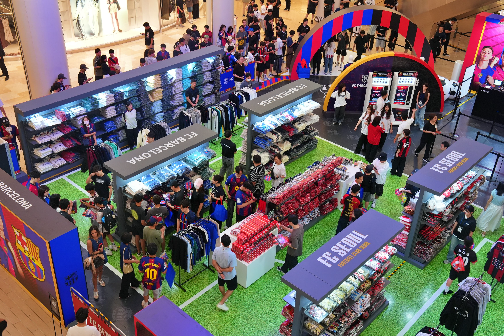 롯데百, ‘FC서울 VS FC바르셀로나’ 팝업스토어 열어