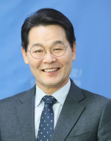 부안군, 민생회복 소비쿠폰 ‘찾아가는 신청’ 운영-권익현 부안군수.