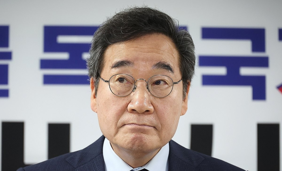 질문 받는 이낙연 상임고문(사진=연합뉴스)