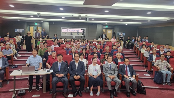 8월 25일 국회의원회관 제2소회의실에서 열린 광복80주년 기념 재외동포 통일정책 세미나 참석자들 모습.(사진제공=아이넷방송)