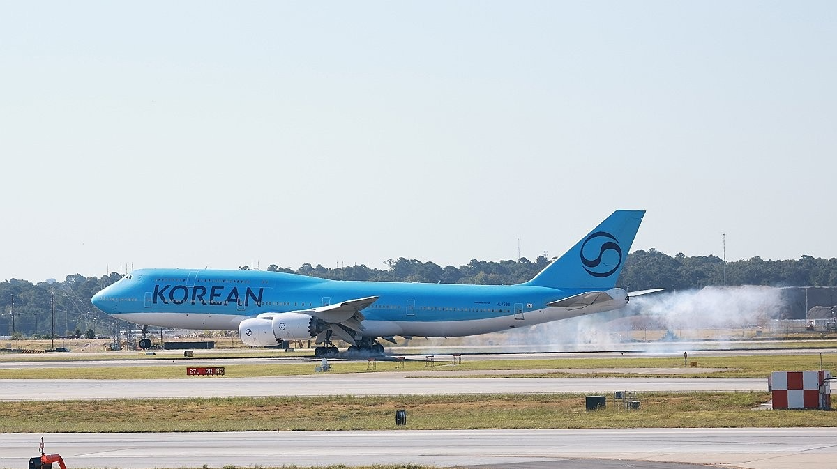 애틀랜타 공항 도착하는 미국 구금 한국인 귀국편 전세기(사진=연합뉴스)