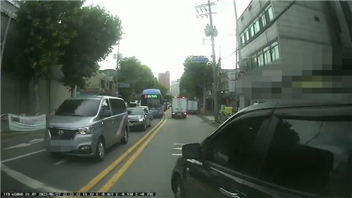 2023년 7월 안산 단원구에서 우회전 차량을 일부러 들이받는 A씨 차량(사진=연합뉴스)