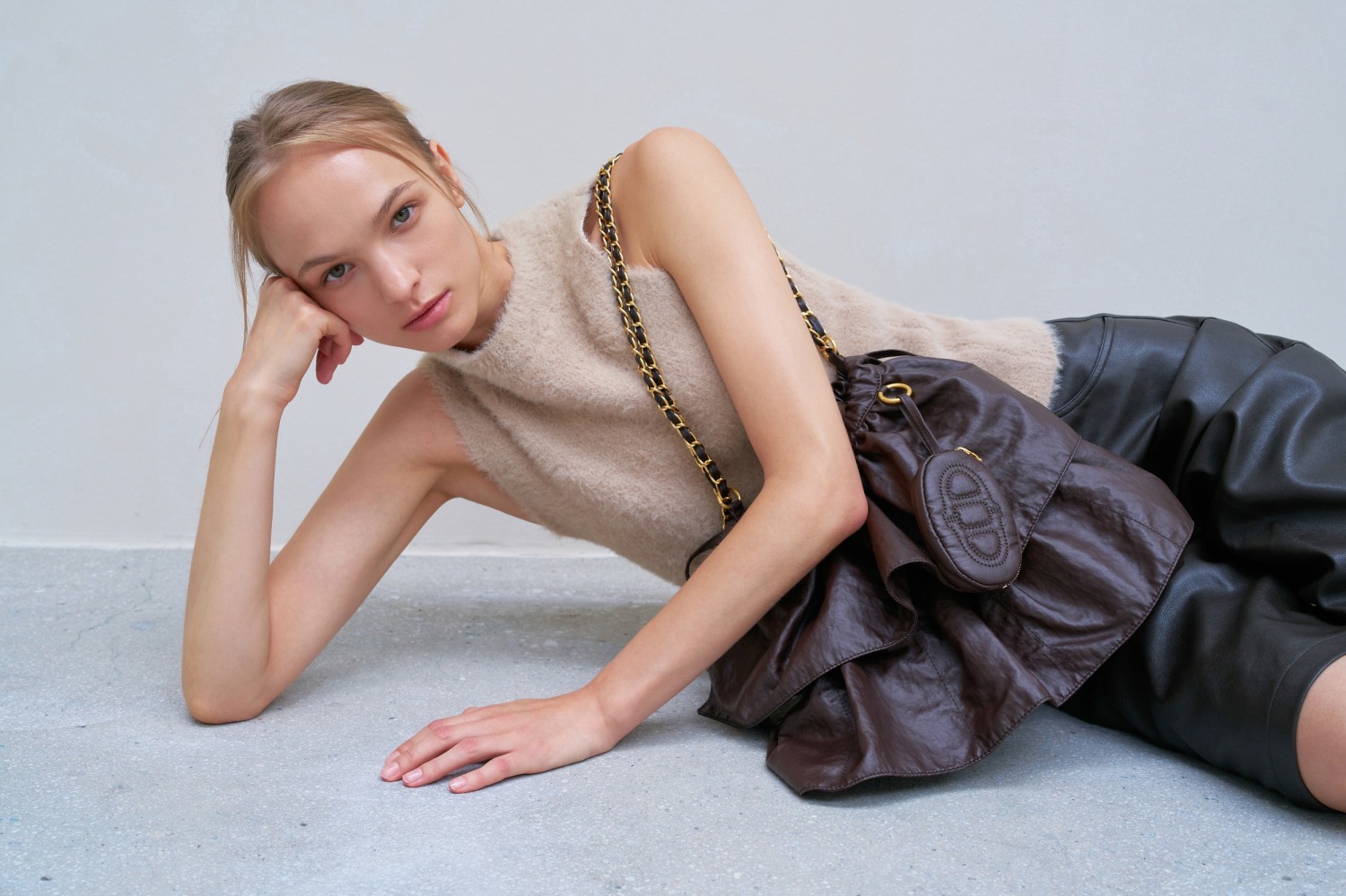 LF 아떼 바네사브루노, 가을 ‘프릴백’ 선보여