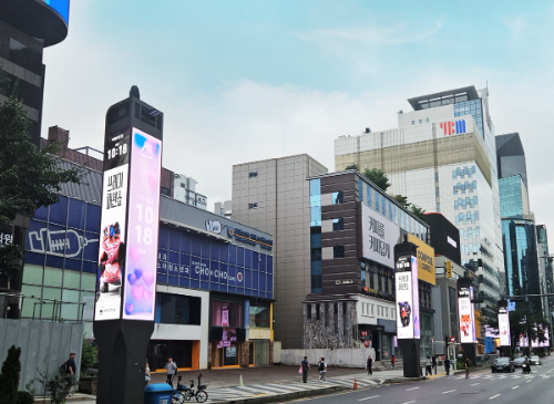 CGV, ‘쓰레기패션쇼’ 캠페인 G-LIGHT 영상 송출