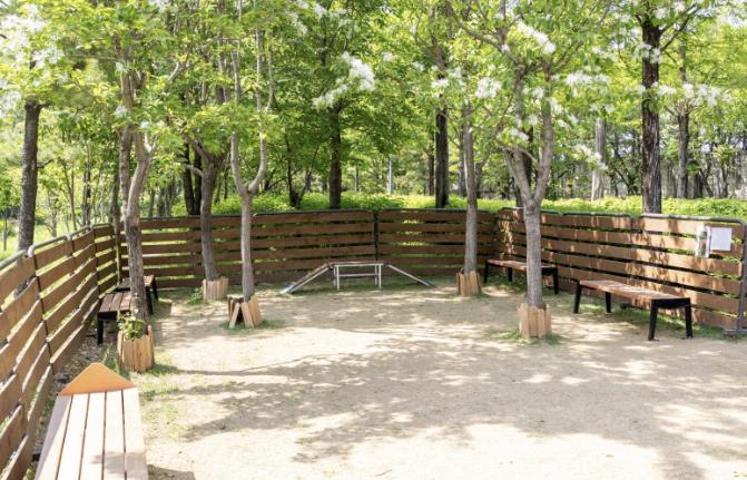 황금내근린공원 내 반려견 쉼터