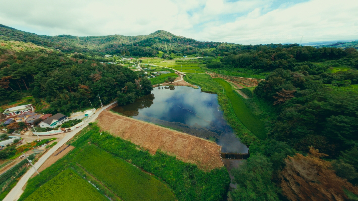 글로벌 코카-콜라 재단, WWF 통해 올해 함안, 의령, 광주 3개 저수지 준설 지원
