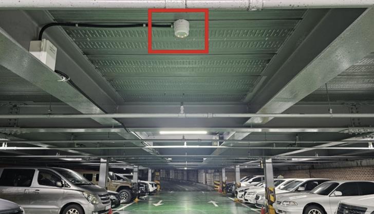 관악구 원신공영주차장 지하에 설치된 비명인식 비상벨 모습