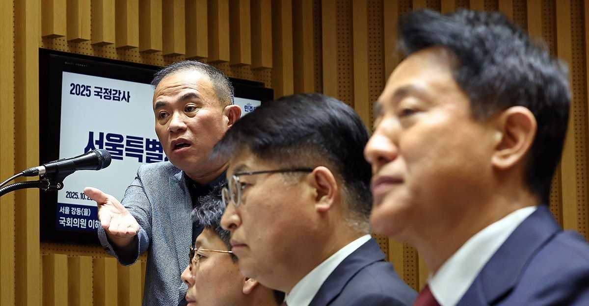 서울시 국정감사 증인 출석해 답변하는 명태균(사진=연합뉴스)