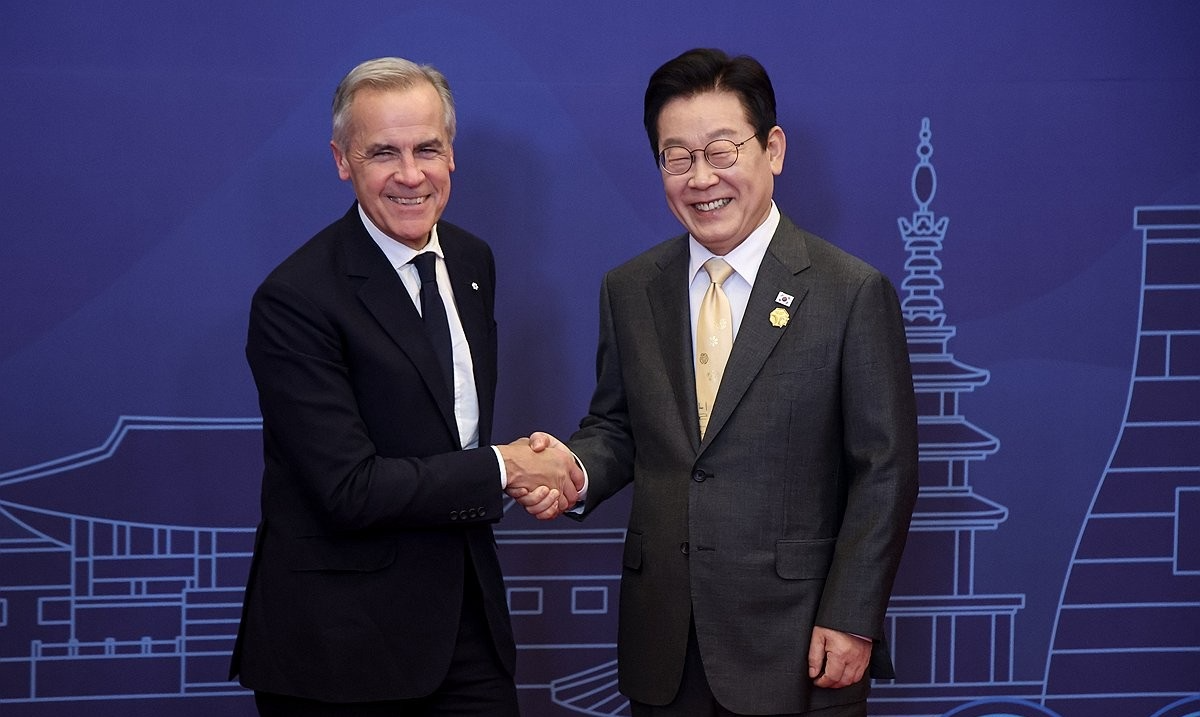 캐나다 총리 영접하는 이재명 대통령(사진=연합뉴스)