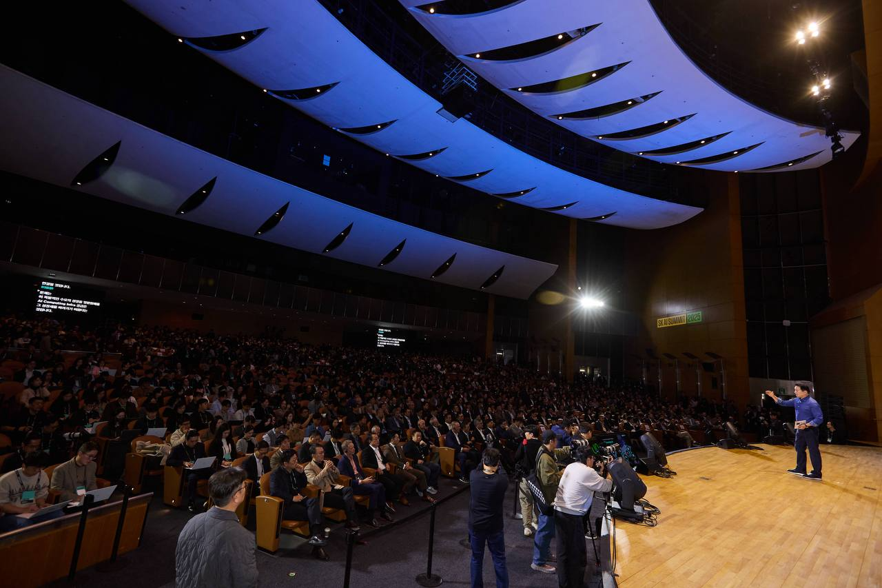 SK AI 서밋, 3만5000 명 호응 속에 성료