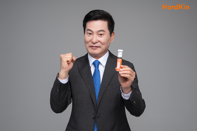 더블유케어, 노르드킨 ‘활력관’ 모델에 배우 이한위 발탁
