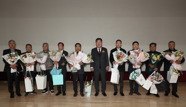 청주시, 환경공무직 정년퇴임식