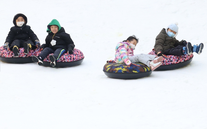 노원구, 겨울 테마파크 '2026 노원 씽씽눈썰매장' 성료