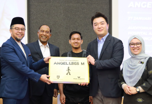 엔젤로보틱스, 말레이시아 국립대 병원에 재활 로봇 공식 출시