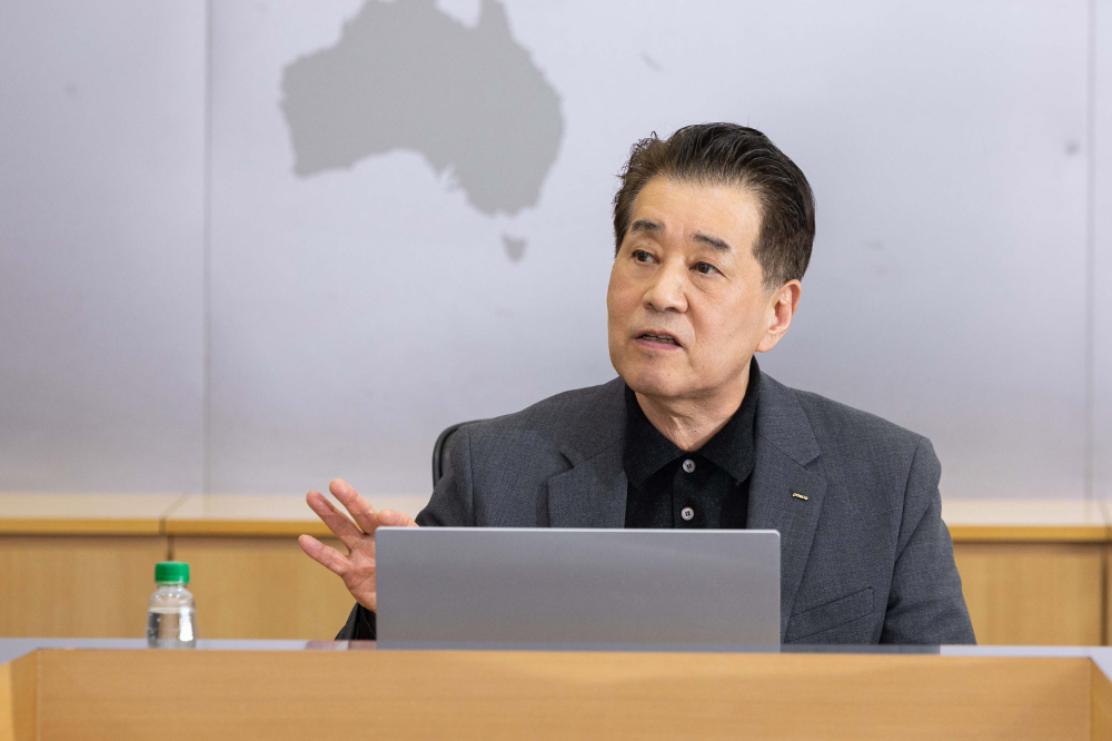 포스코그룹 장인화 회장이 지난해 3월 열린 그룹기술전략회의를 주재하고 있다.(사진=포스코그룹)