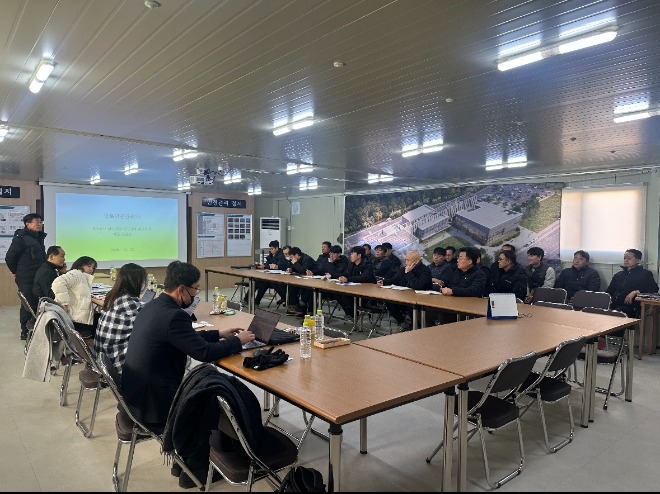 현장 컨설팅(지난 22일, 평택 안중출장소 건립공사현장).(사진=국토안전관리원)