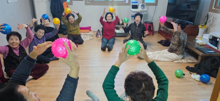 장수군, 어르신 맞춤형 건강관리 프로그램 ‘살펴드림’ 운영