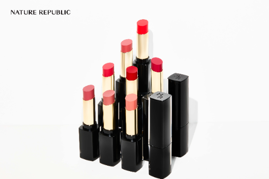 네이처리퍼블릭 립스튜디오 인텐스 새틴 뉴블랙 8종 출시