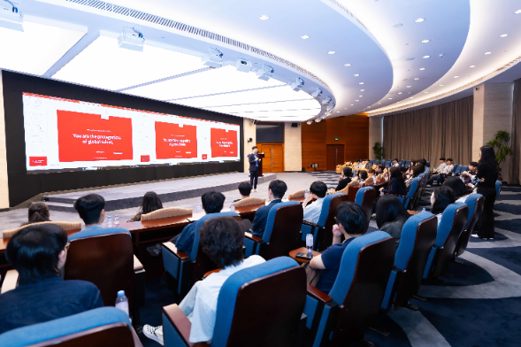 화웨이코리아, 서울대·전북대 연수단 대상 중국 본사 교육·기술 교류 프로그램 진행