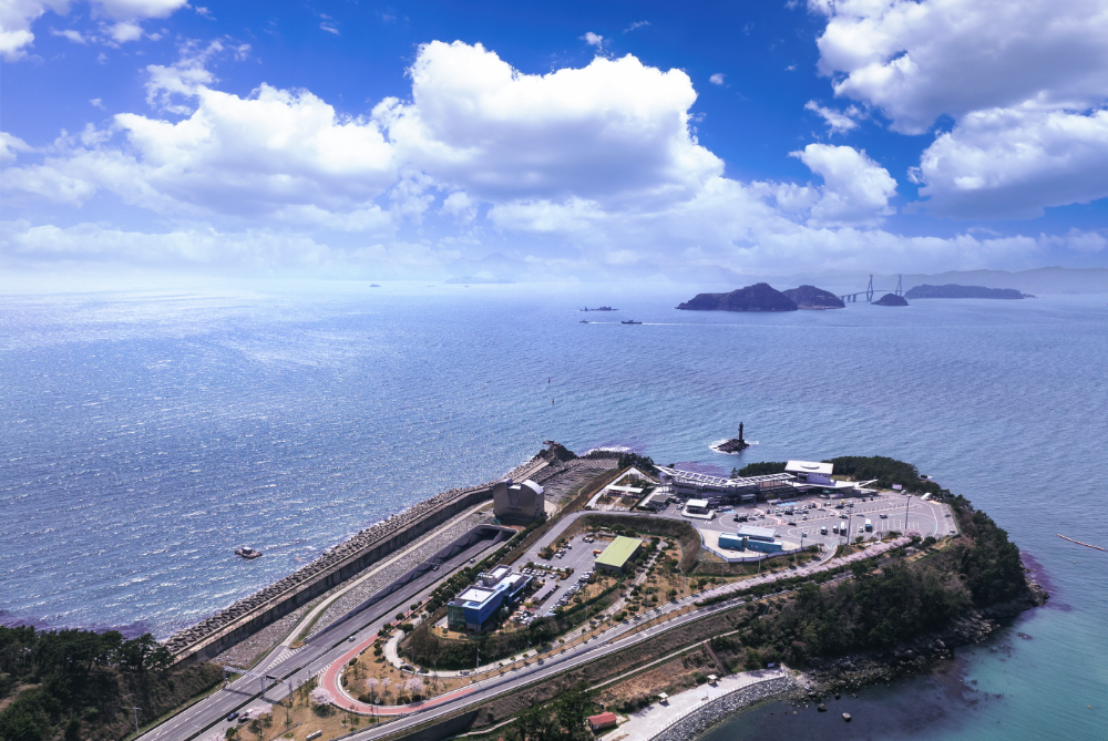 대우건설이 시공한 거가대로 침매터널 구간 전경.(사진=대우건설)