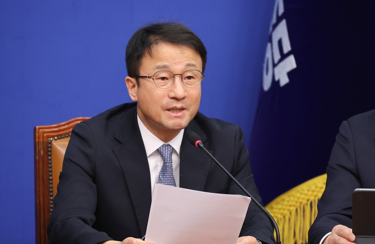 최고위원회의에서 발언하는 한병도 원내대표(사진=연합뉴스)