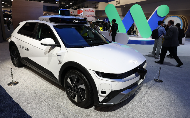 웨이모와 만난 아이오닉5. (사진=연합뉴스)