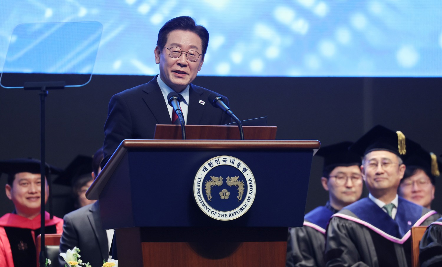 이재명 대통령이 20일 대전 유성구 한국과학기술원(KAIST)에서 열린 학위수여식에서 축사하고 있다. 사진=연합뉴스