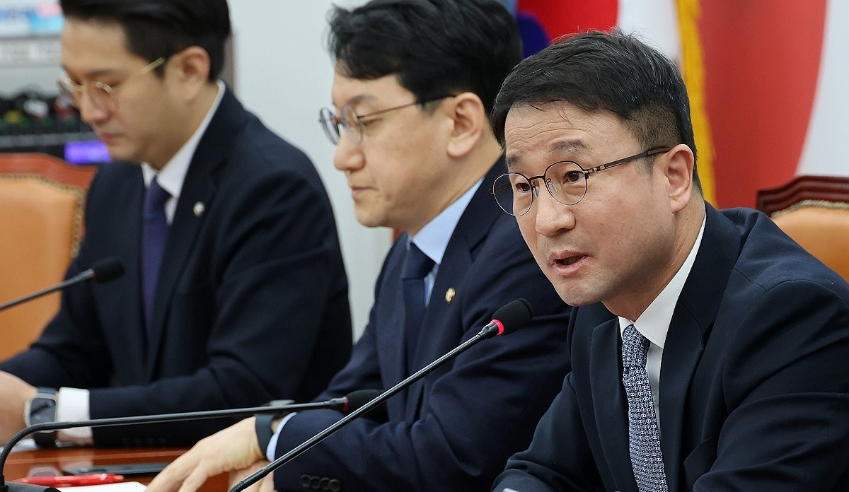 현안 관련 기자간담회 갖는 한병도 원내대표(사진=연합뉴스)