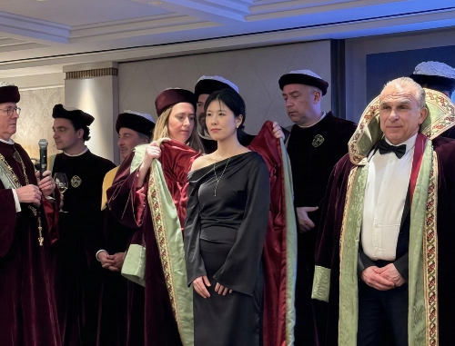 이마트 고아라 바이어 프랑스 메독 와인 기사 작위 꼬망드리 수훈