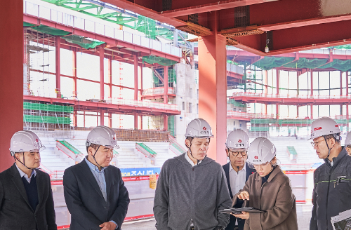 정용진 신세계그룹 회장, 스타필드 청라 건설 현장 점검