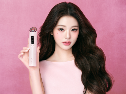 에이피알, 메디큐브 에이지알 신제품 TV CF 및 화보 공개